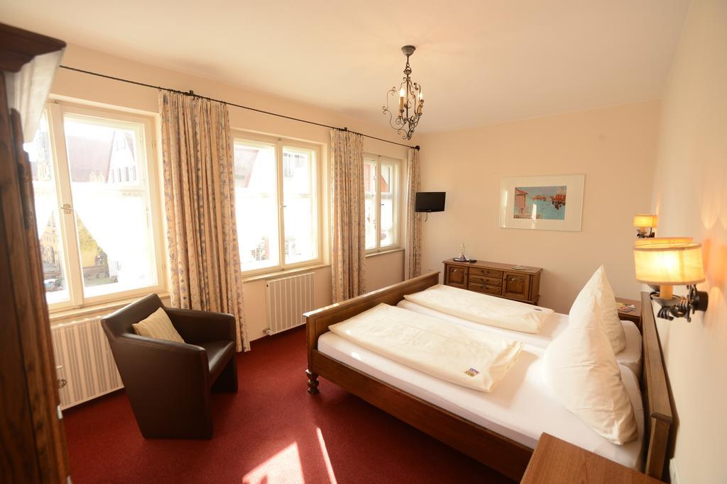 Hotel Eisenkrug Dinkelsbühl Zimmer foto