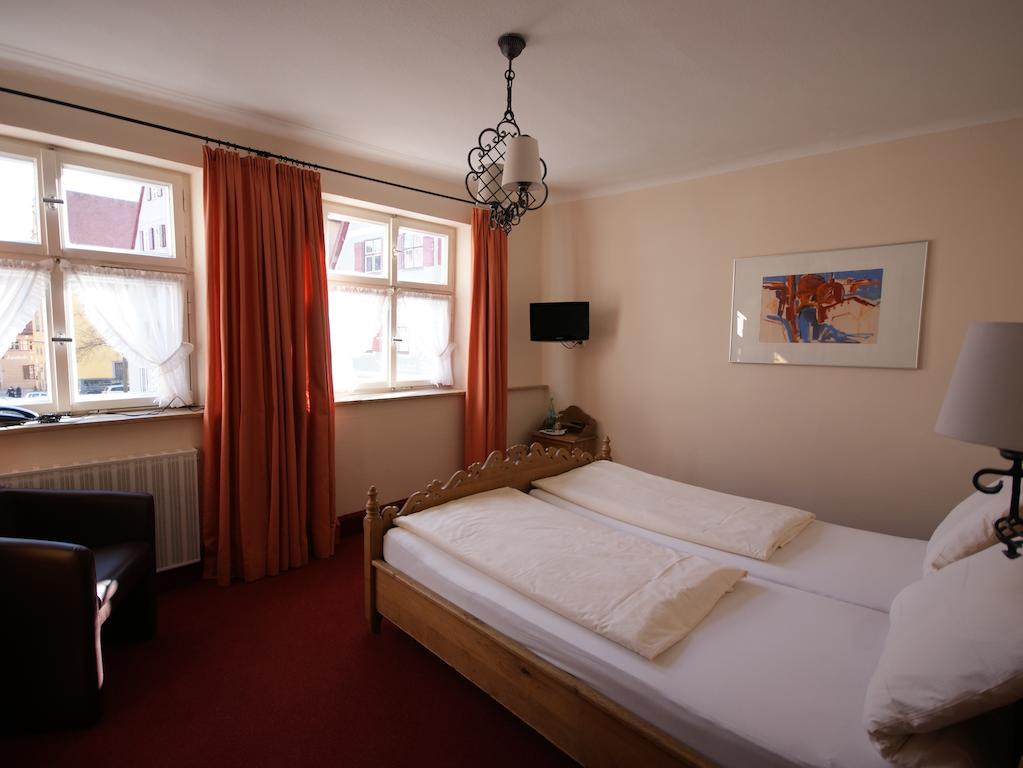 Hotel Eisenkrug Dinkelsbühl Zimmer foto