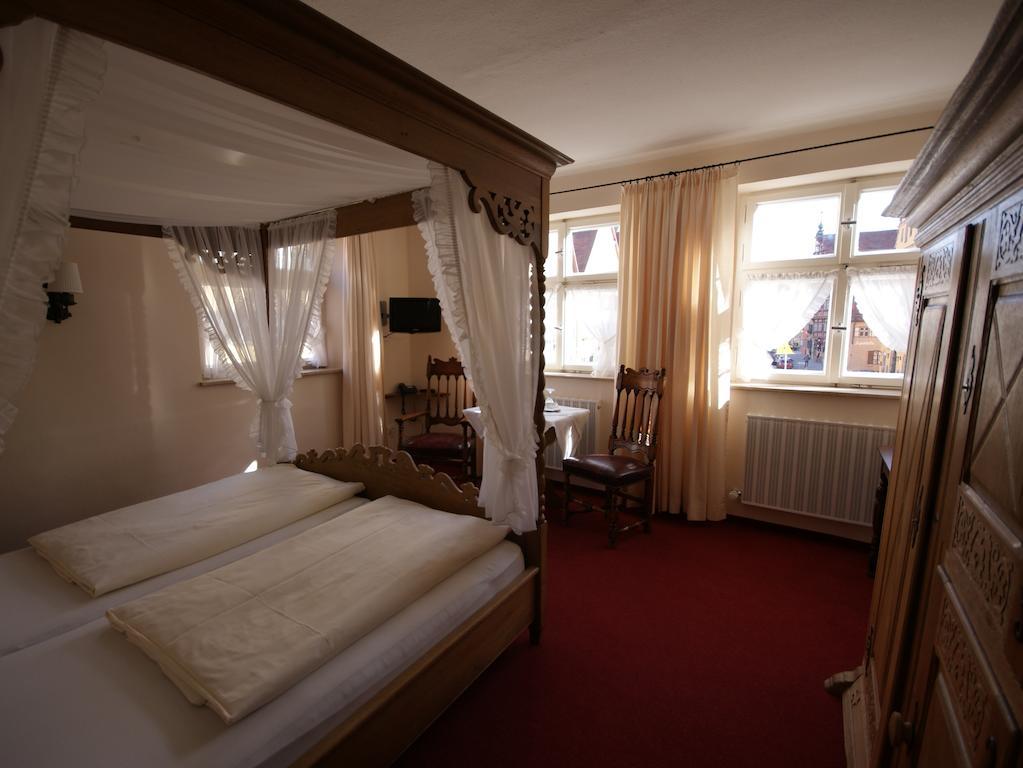 Hotel Eisenkrug Dinkelsbühl Zimmer foto